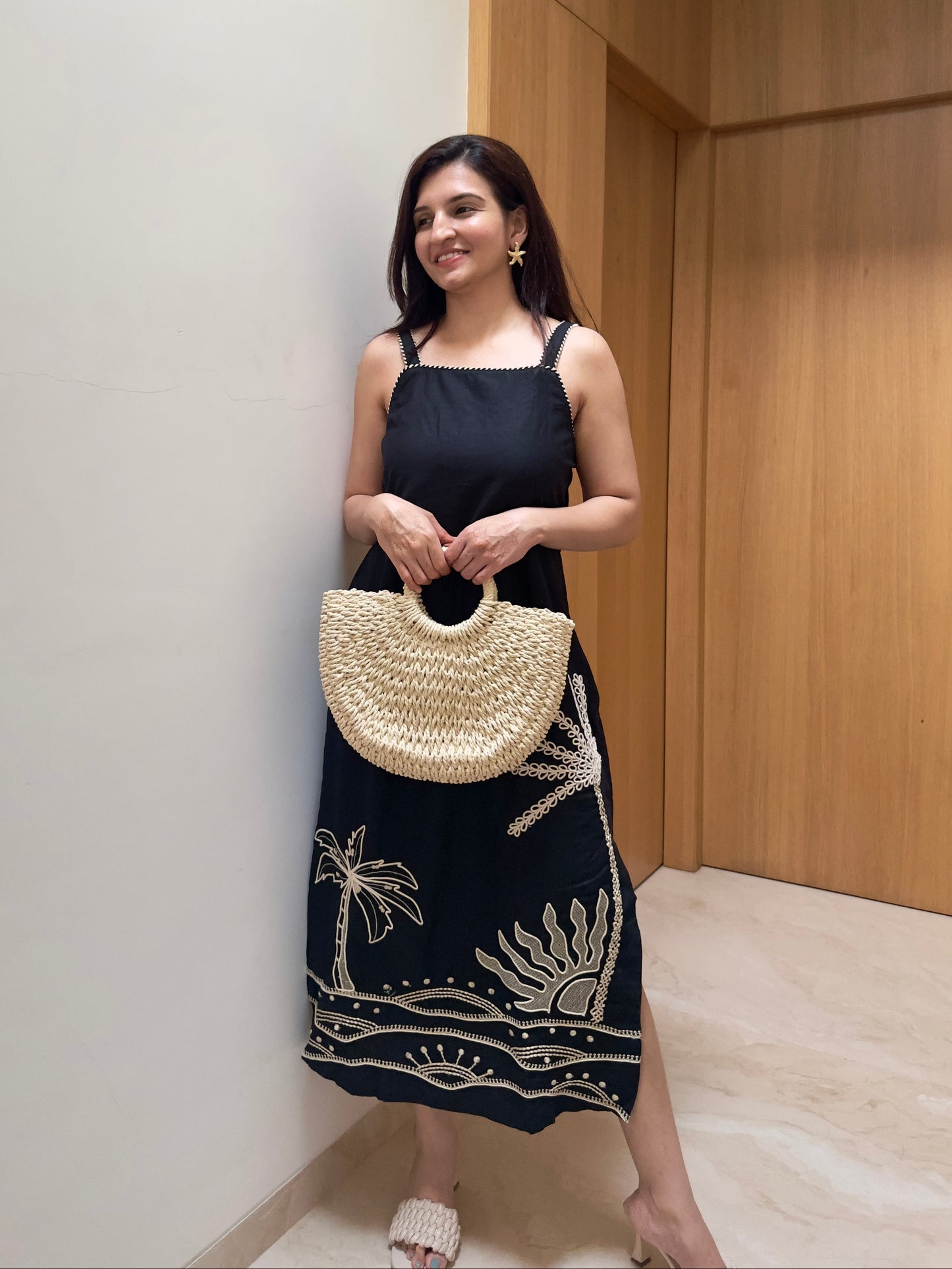 Coconut Muse Dress (Black)